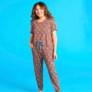 Posh Peanut Lisa Frank collab rare sold out!!! Size M